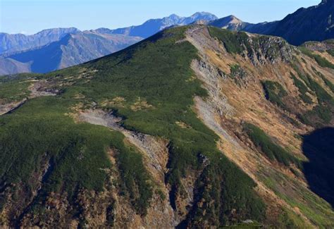 祖父山|祖父岳 (じいだけ)：2,825m